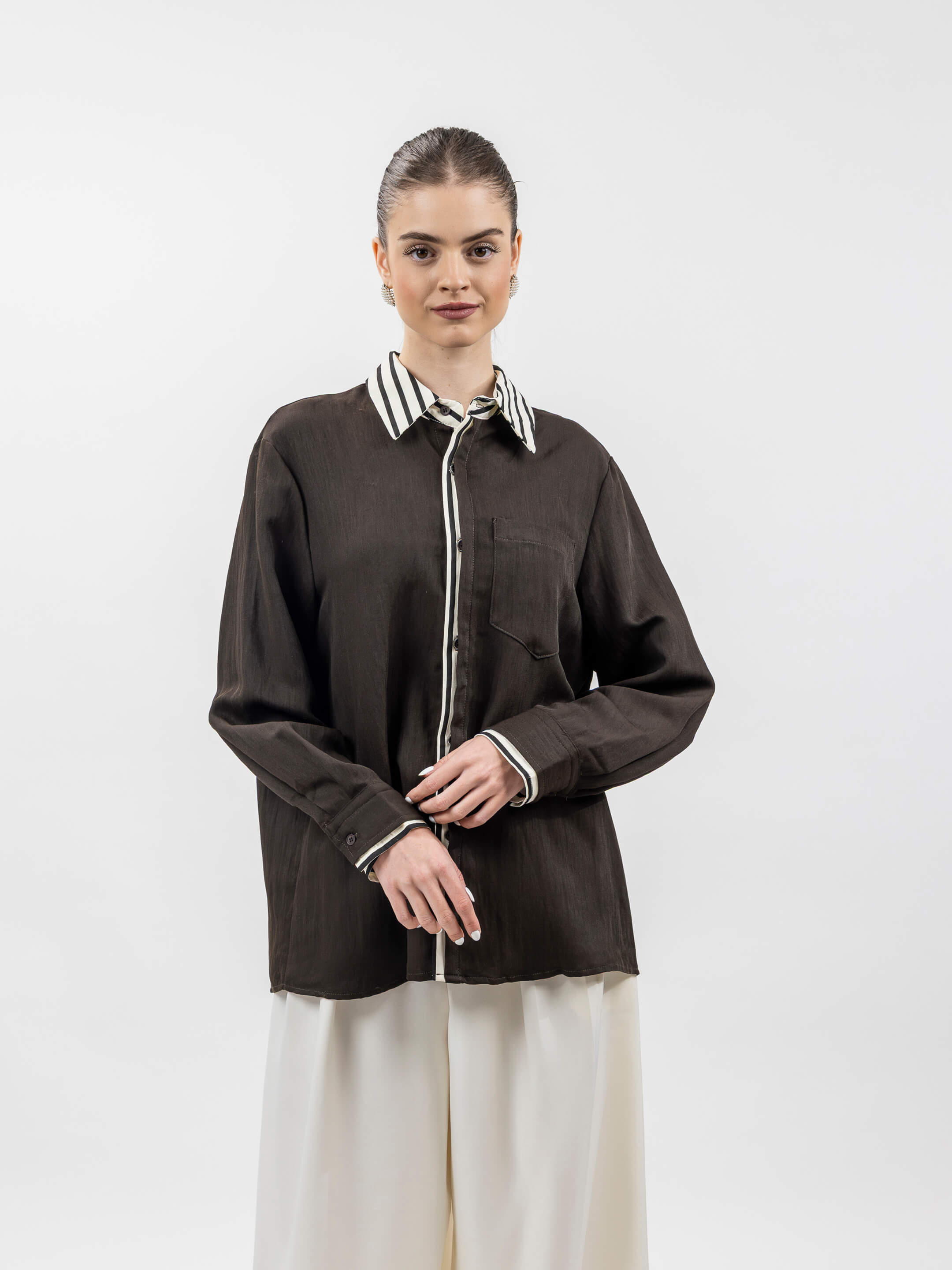 CONTRAST SHIRT