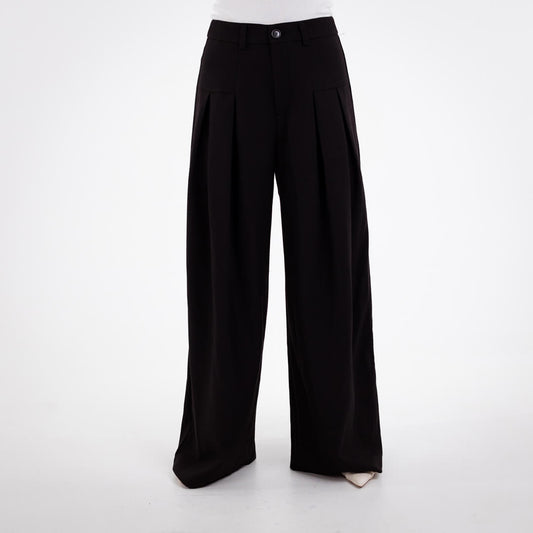 PLEATED BLACK PANTS