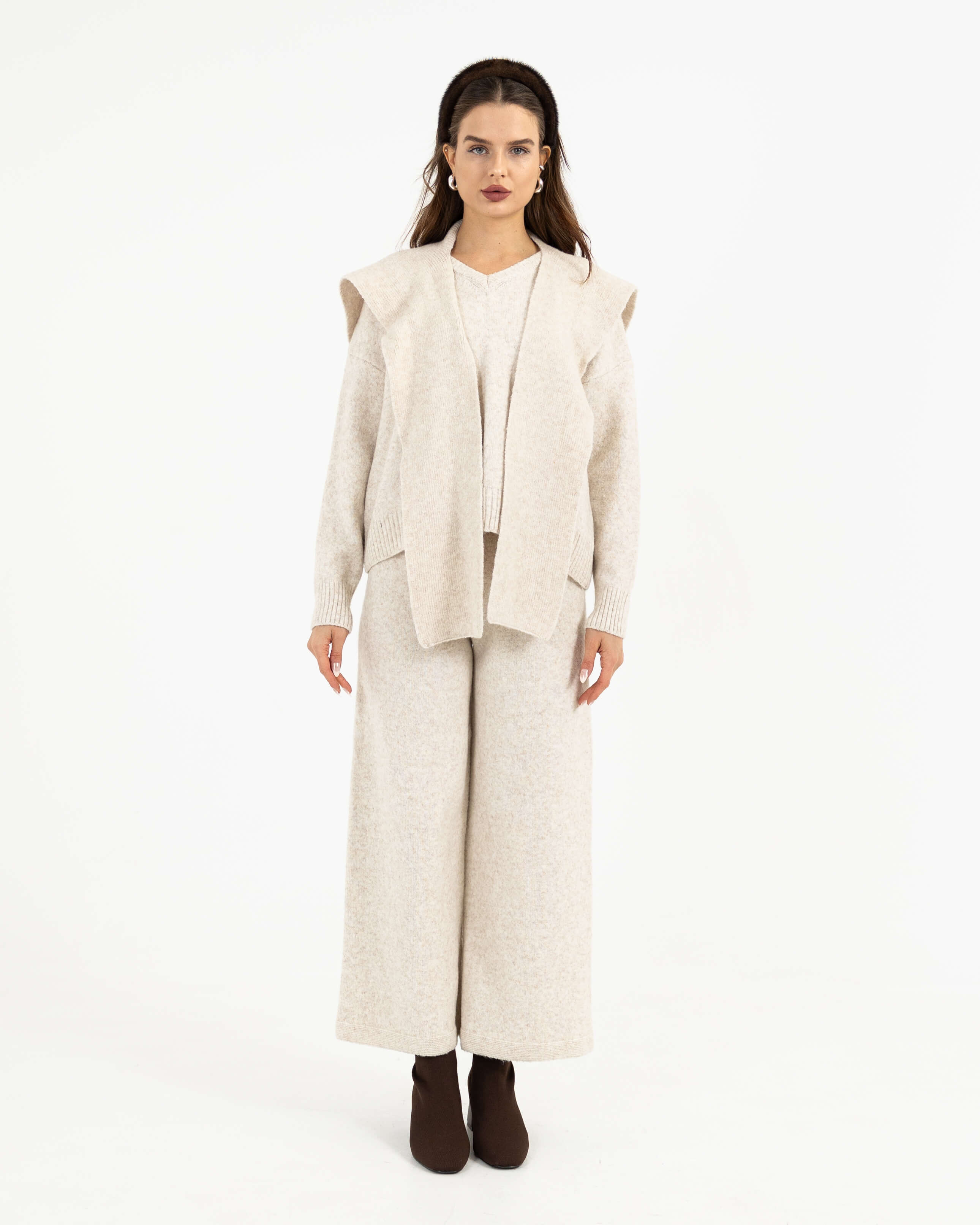 3 PIECES BEIGE SET