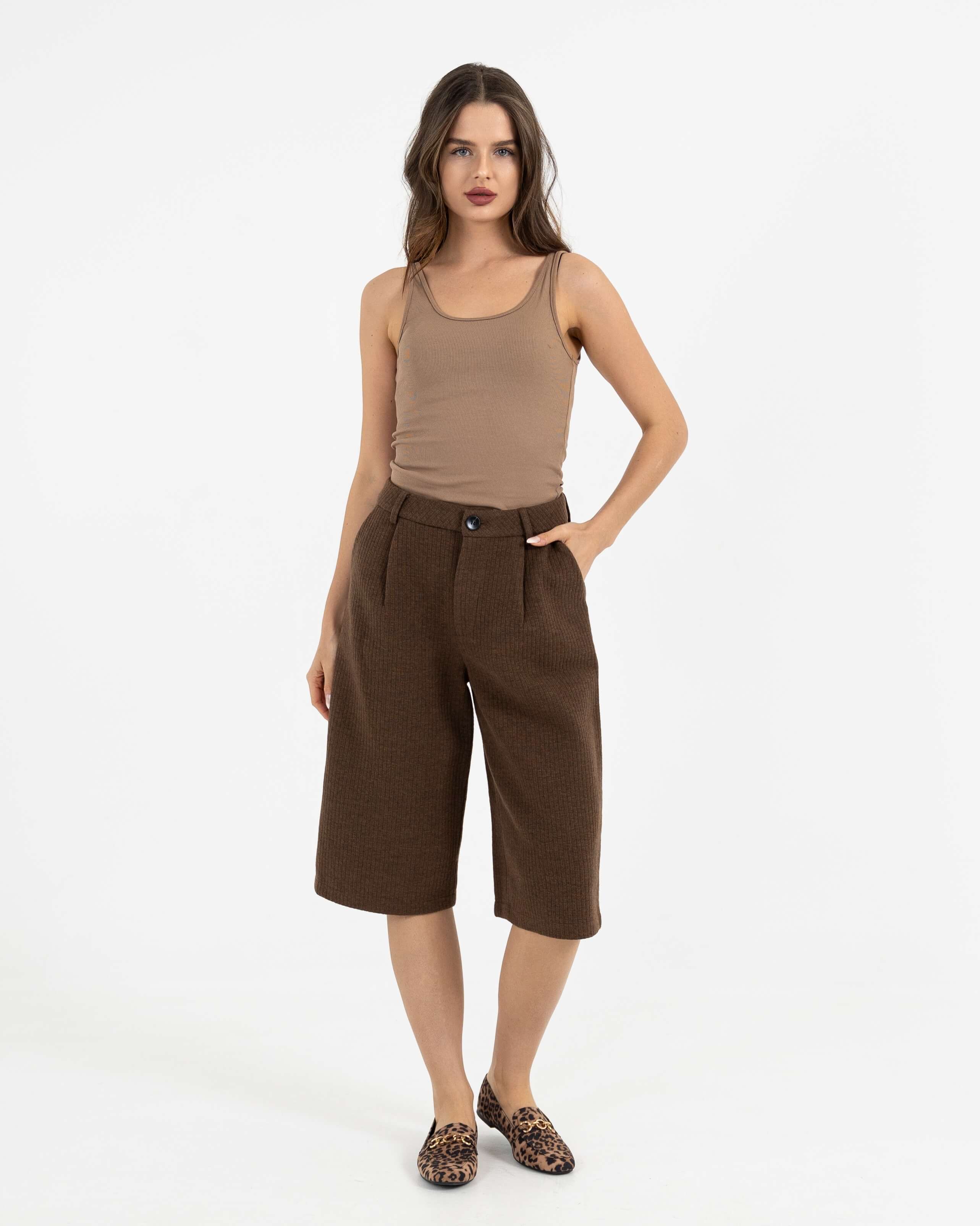 BROWN SHORT