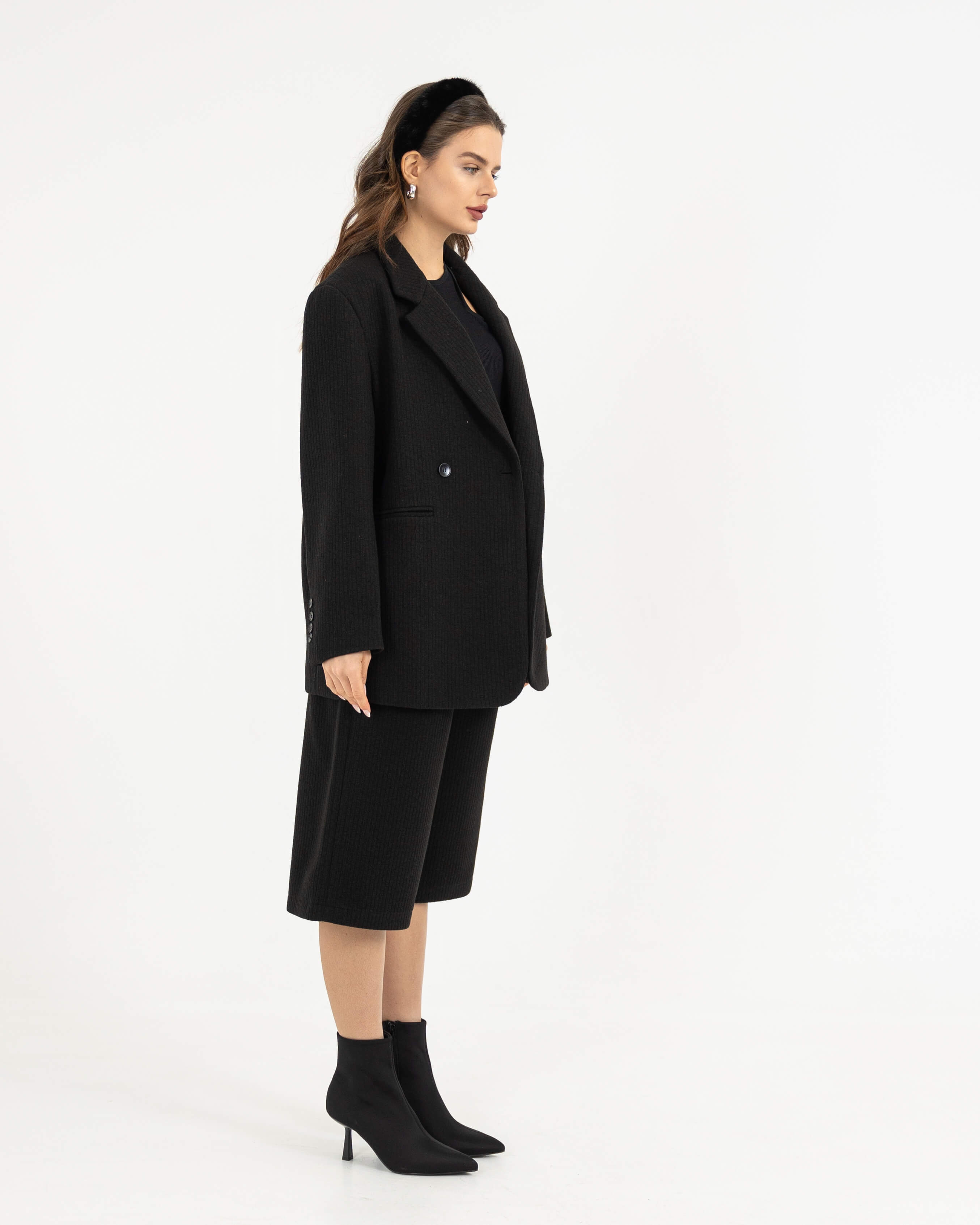 BLACK BLAZER